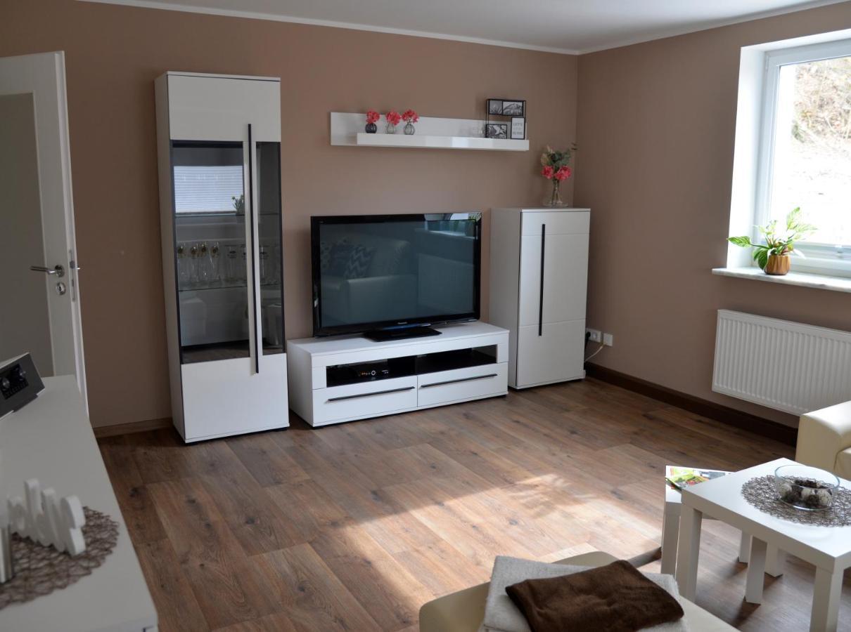 Am Quellenhaeuschen Apartment Naila Екстериор снимка